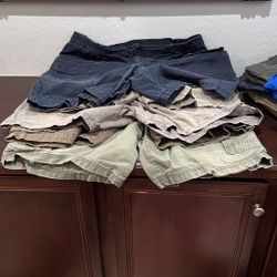 5 Pair Of Men’s Cargo Shorts Size 42
