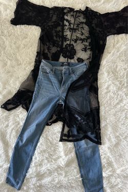 Hollister Skinny Jeans & Black Lace Bundle
