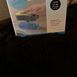 Soap pump & sponge caddy 