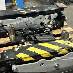 Challenger Rolling Jacks