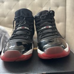 AIR JORDAN 11 RETRO (GS) Black/Varsity Red/white 