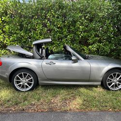 2012 Mazda MX-5 Miata Grand Touring