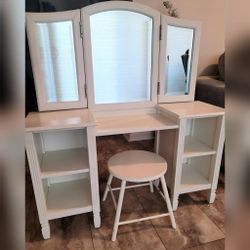 Pottert Barn Madeline Vanity and Stool