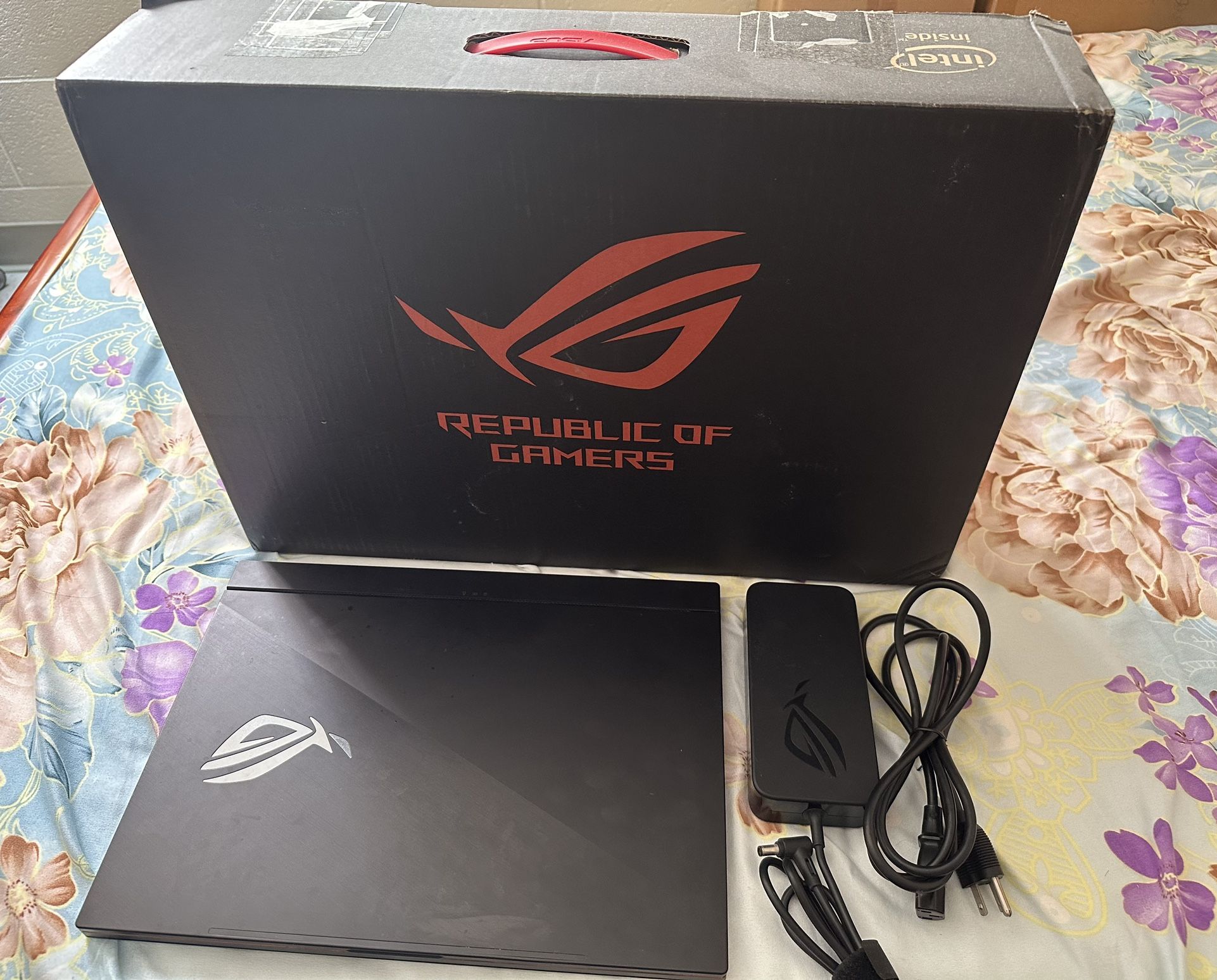 ASUS ROG Zephyrus S Ultra Slim Gaming PC Laptop, 15.6"