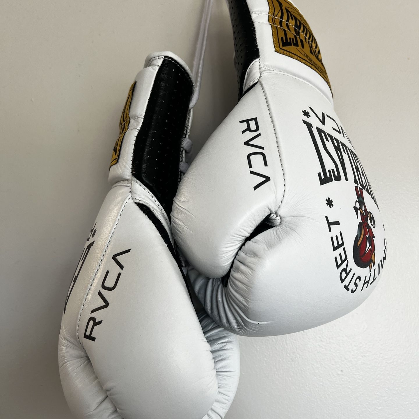 EVERLAST SMITH STREET ボクシンググローブ 16 oz