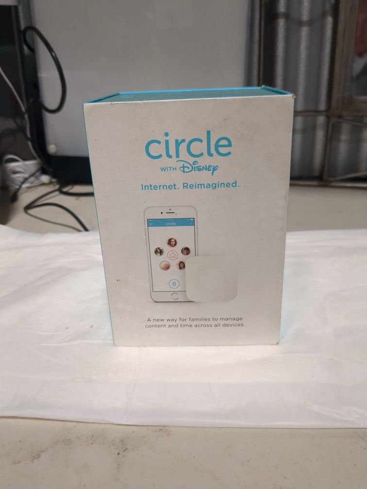 Circle With Disney Internet