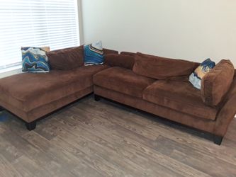 Sectional Sofa/Couch