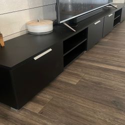 Tv Stands And Tv 