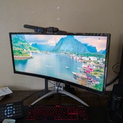 AOC AGON 35” Curved Ultrawide Monitor – 3440x1440, 120Hz, G-Sync, Excellent Condition