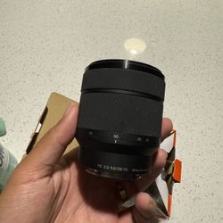 Sony 28-70mm Lens