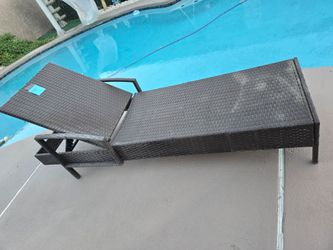 Outdoor Lounge Chair