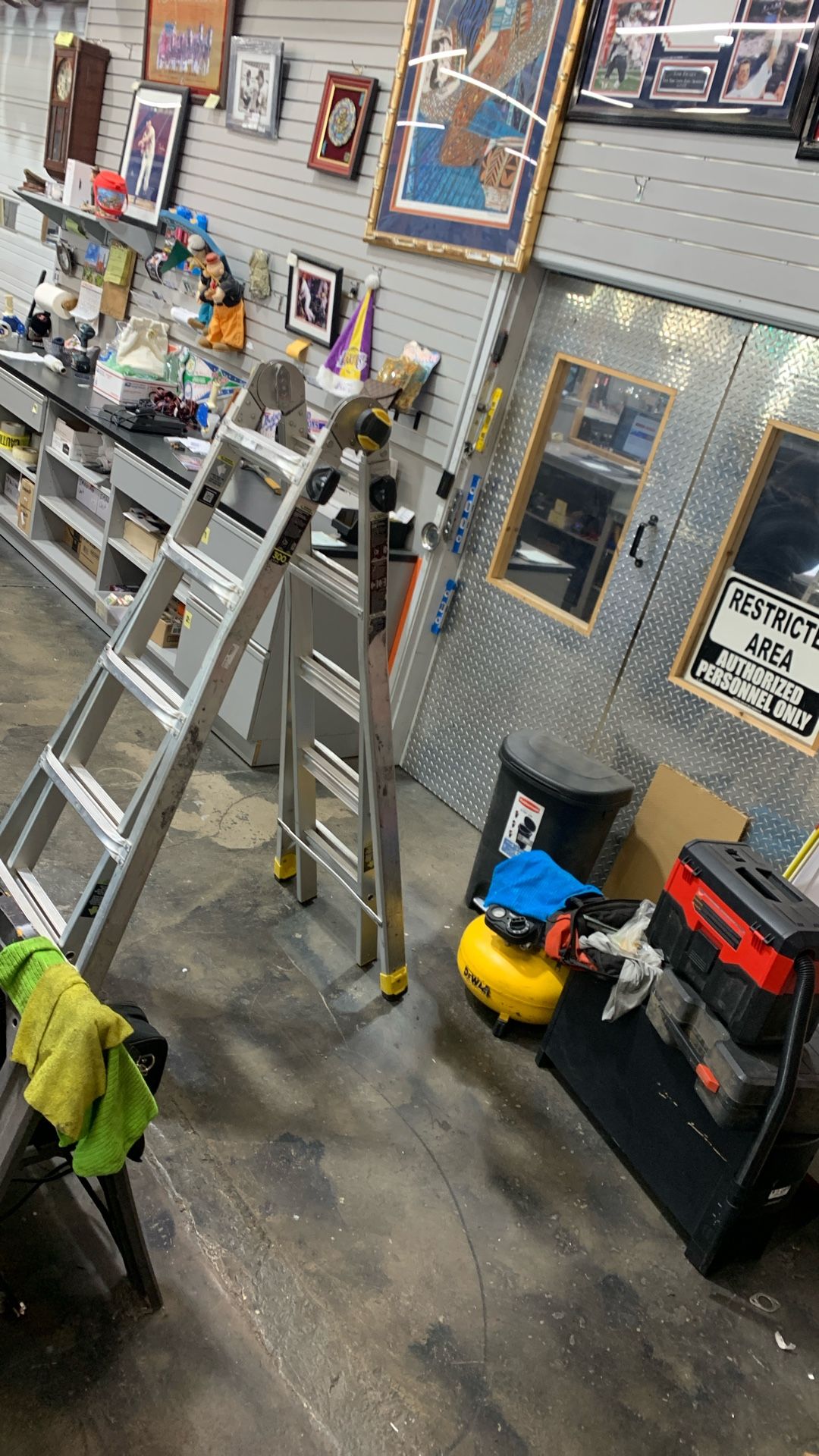 Gorilla Ladders multi-position ladder. 18ft 
