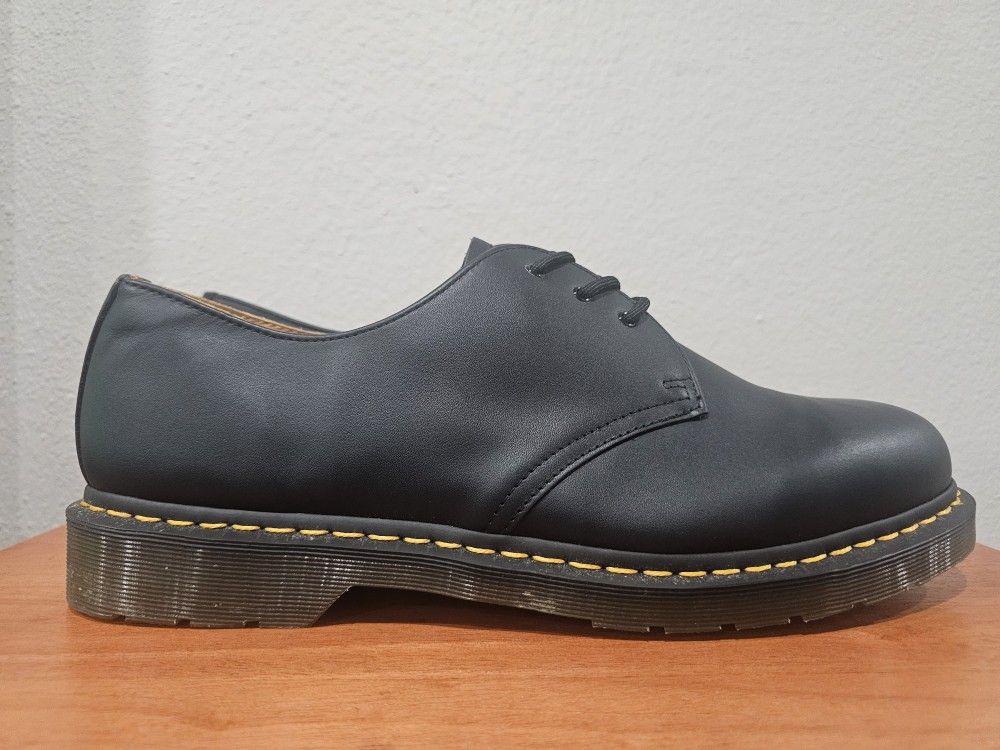 Dr Martens #1461 Greasy Leather Men Size 15UK/16 USA Brand New (No Box)