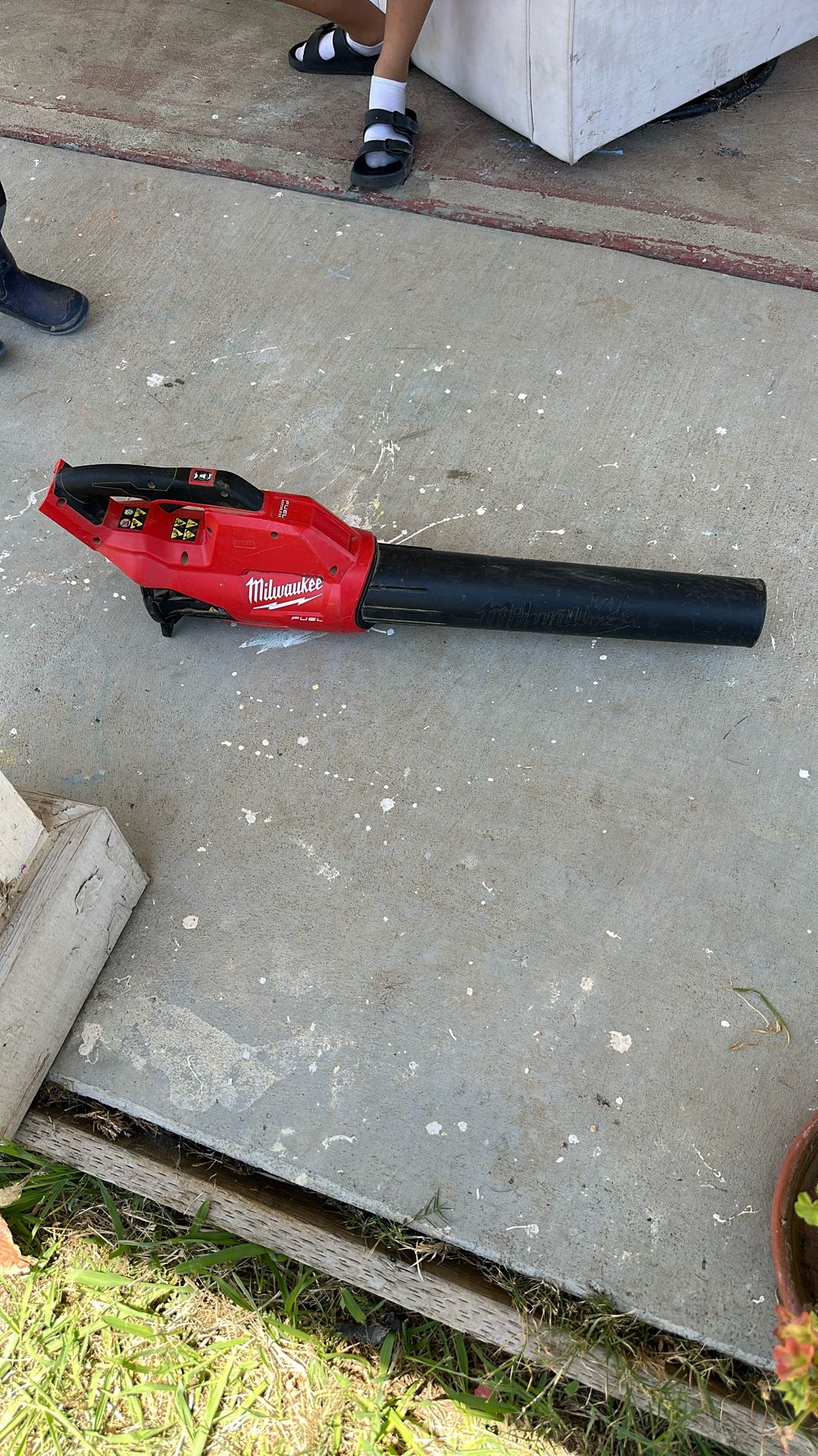 Milwaukee Fuel Brushless Leaf Blower (Tool Only)
