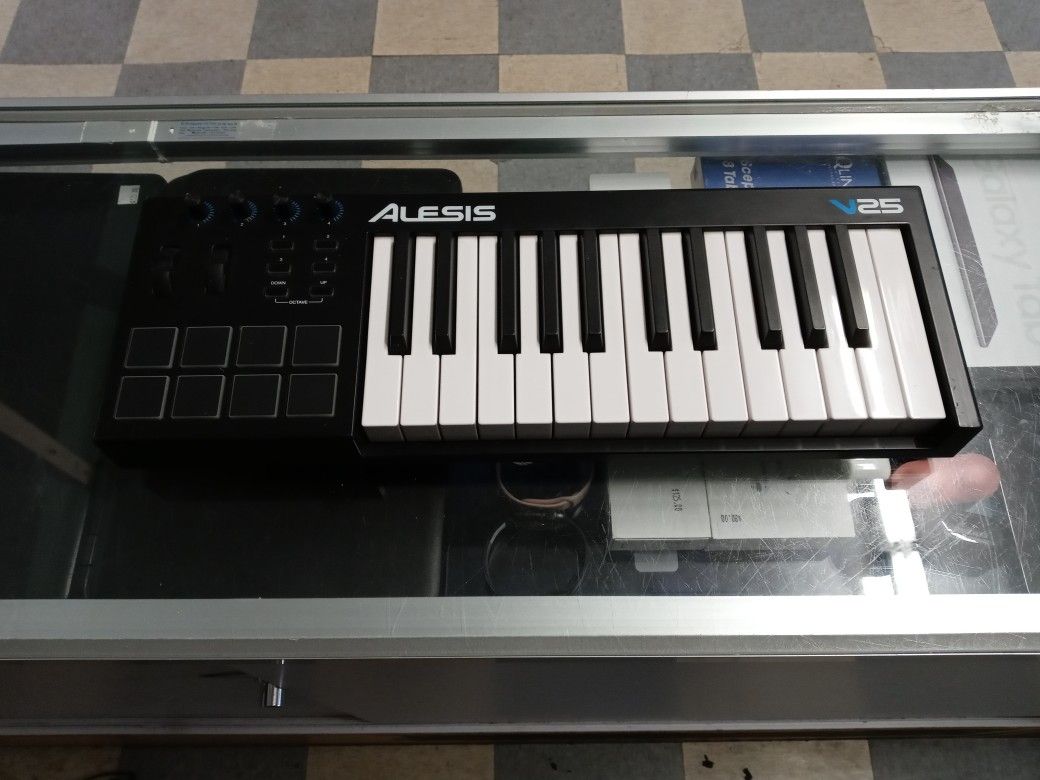 Alexis V25 25 Key USB Midi Keyboard