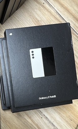 Samsung Galaxy Z Fold 5 5G 512GB / 256GB