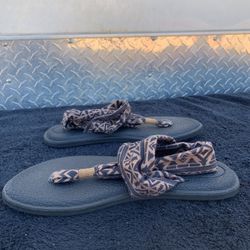 SANUK YOGA SLING 2 PRINTS size 8 for women