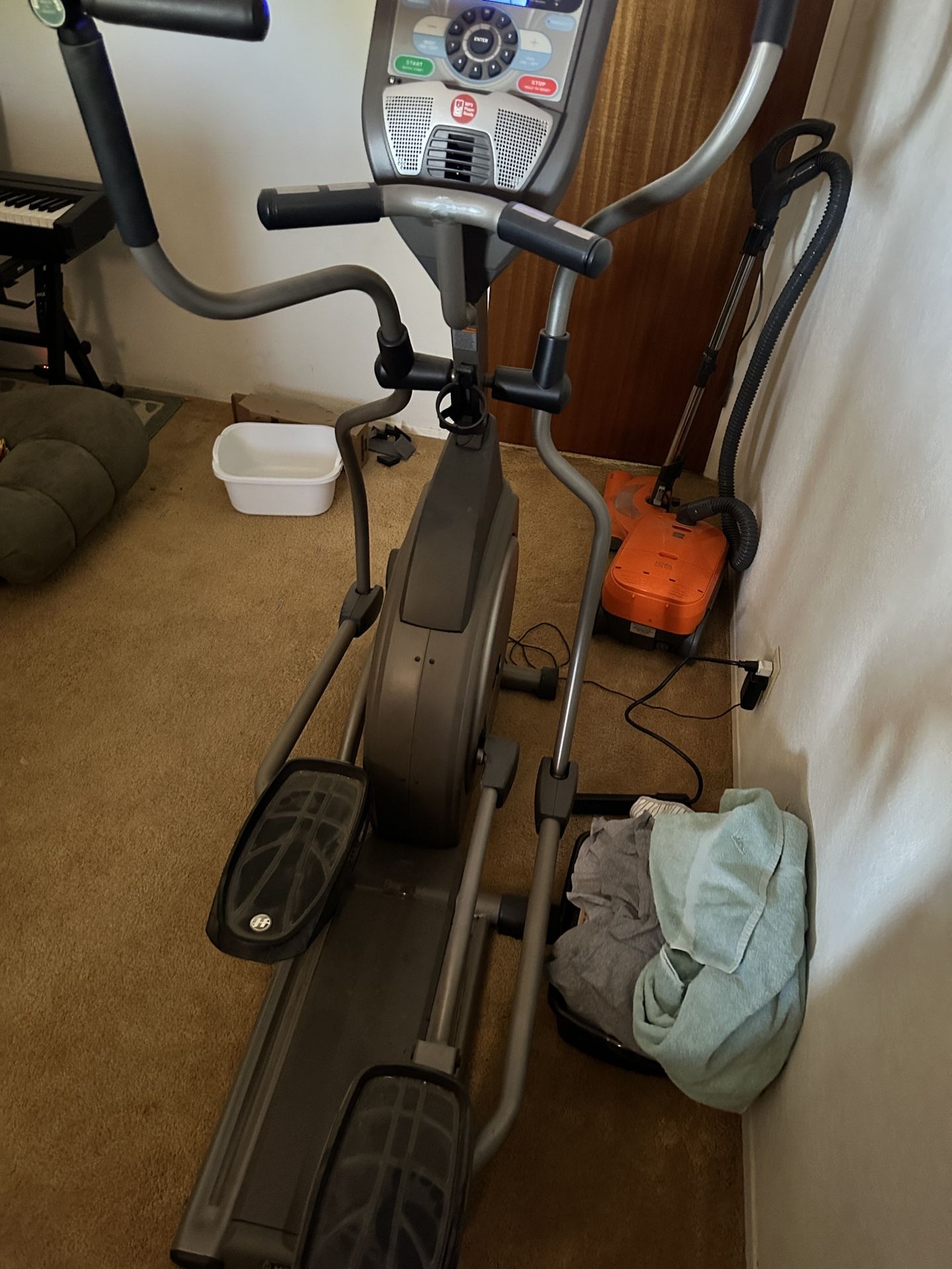 Horizon Elliptical 