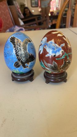 Porcelain eggs