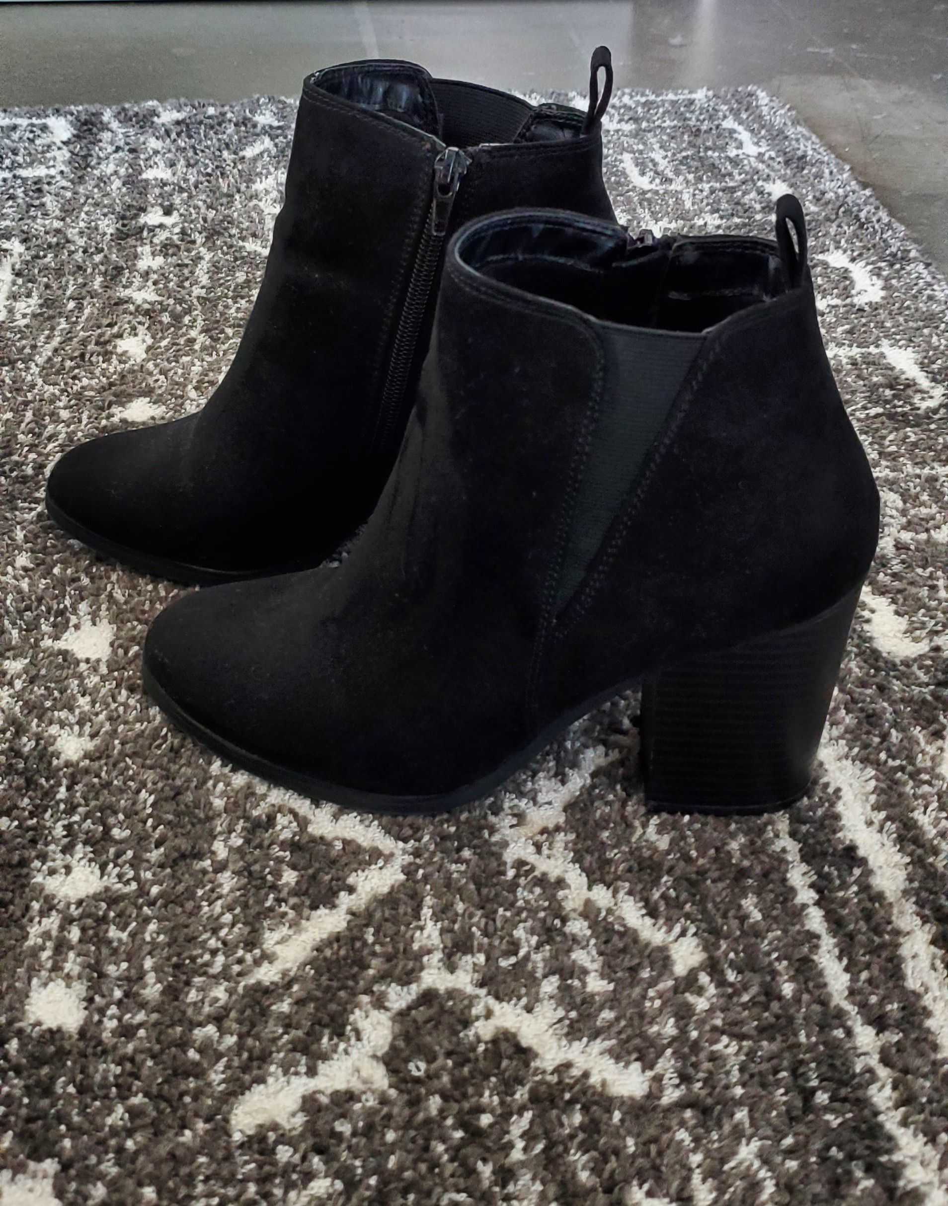 EXPRESS black boots (size 6) - Reduced Price