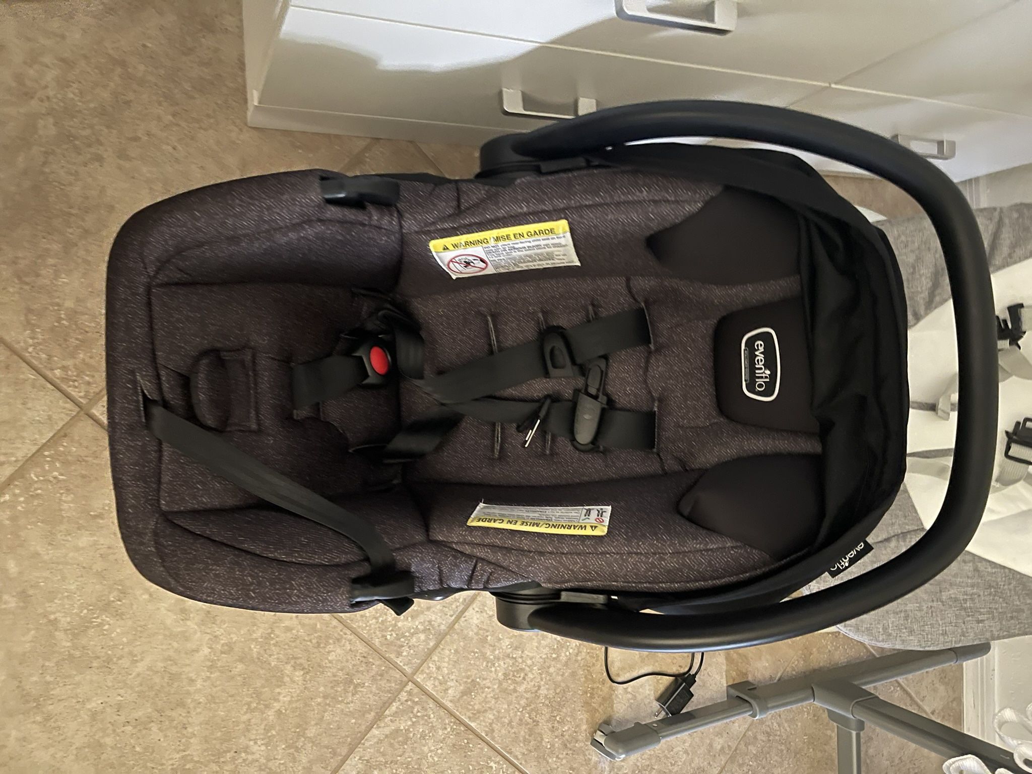 Evenflo Pivot Stroller & Car Seat