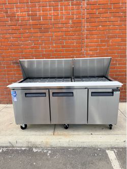 Dukers DSP72-30M-S3 72 1/2" Sandwich/Salad Prep Table w/ Refrigerated Base, 115v