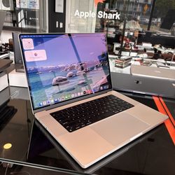 Apple 16” 2023 MacBook Pro M3 Pro Chip 18GB Ram 1TB SSD! 90 day warranty! We offer financing!
