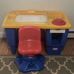 Toddlers Desk