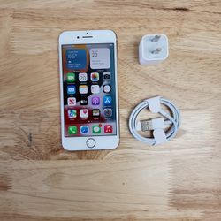 IPHONE 8**64GB**  UNLOCK FOR ANY SIM 