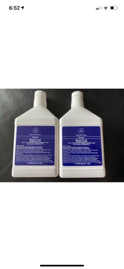 GENUINE OEM MERCEDES BRAKE FLUID DOT4  2 BOTTLES  1 LITTER TOTAL 2 LITERS