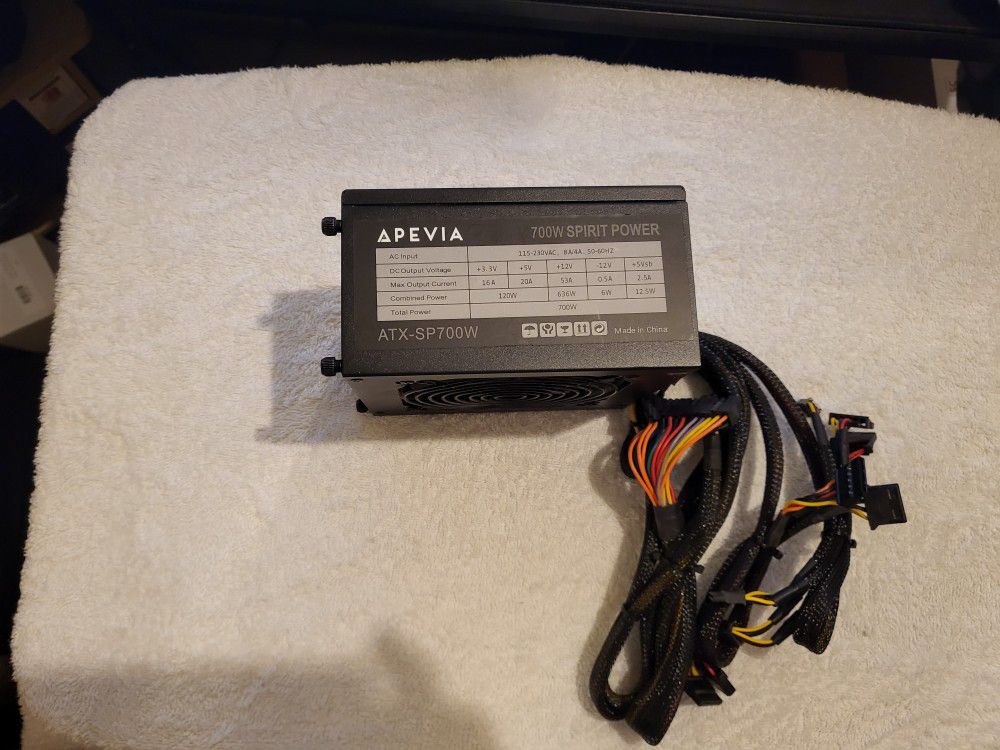 *** Price Reduced *** Apevia 700W PC Power Supply