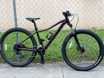 Scott Contessa Active 40 Mountain Bike with Front Suspension