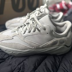 Yeezy Boost 700