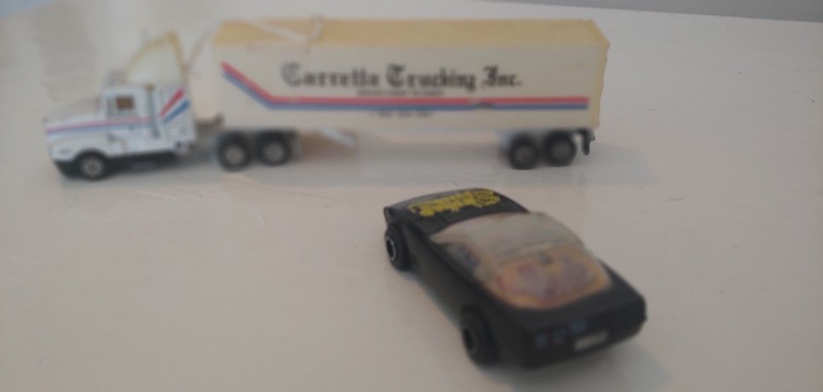 Set Of COLLECTIBLE CAR TOYS