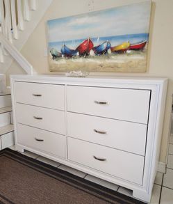 SOLID WOOD-DRESSER-6 DRAWERS-DELIVERY AVAILABLE