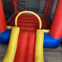 6’x6’ LEADZM- Inflatable Bouncer House with Air Blower