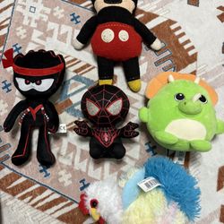Differents Plushies 