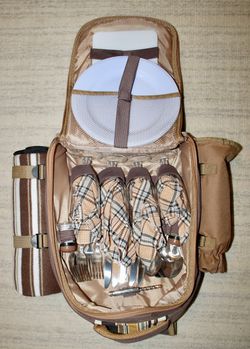 NEW Picnic Backpack Set for 4 with Blanket, Glasses, Flatware etc.