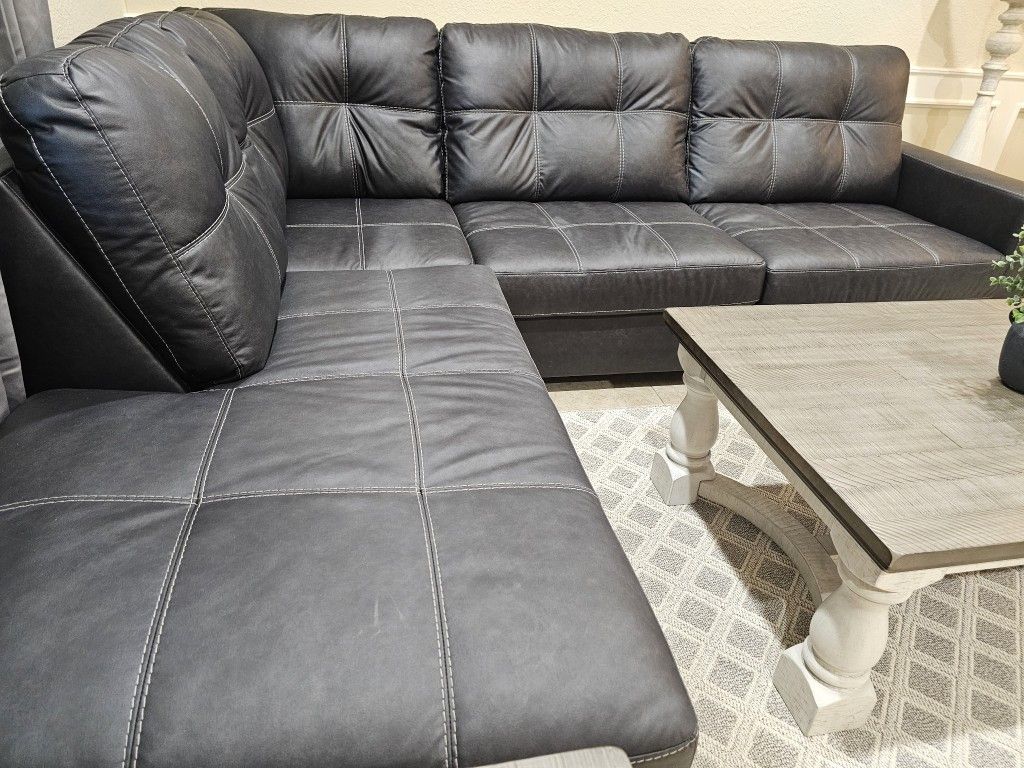 Black Leather MILLS sectional Sofa