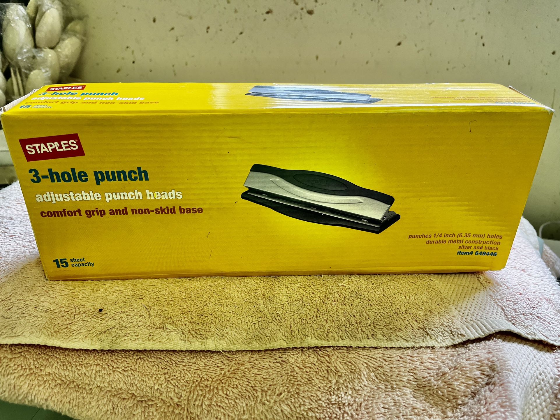 Staples three hole punch