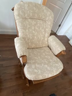 Dutlier Gliding/Rocking Chair