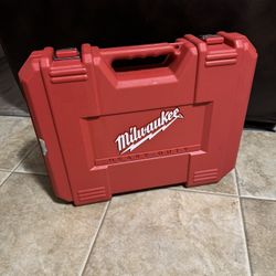 MILWAUKEE HEAVY DUTY TOOL CASE