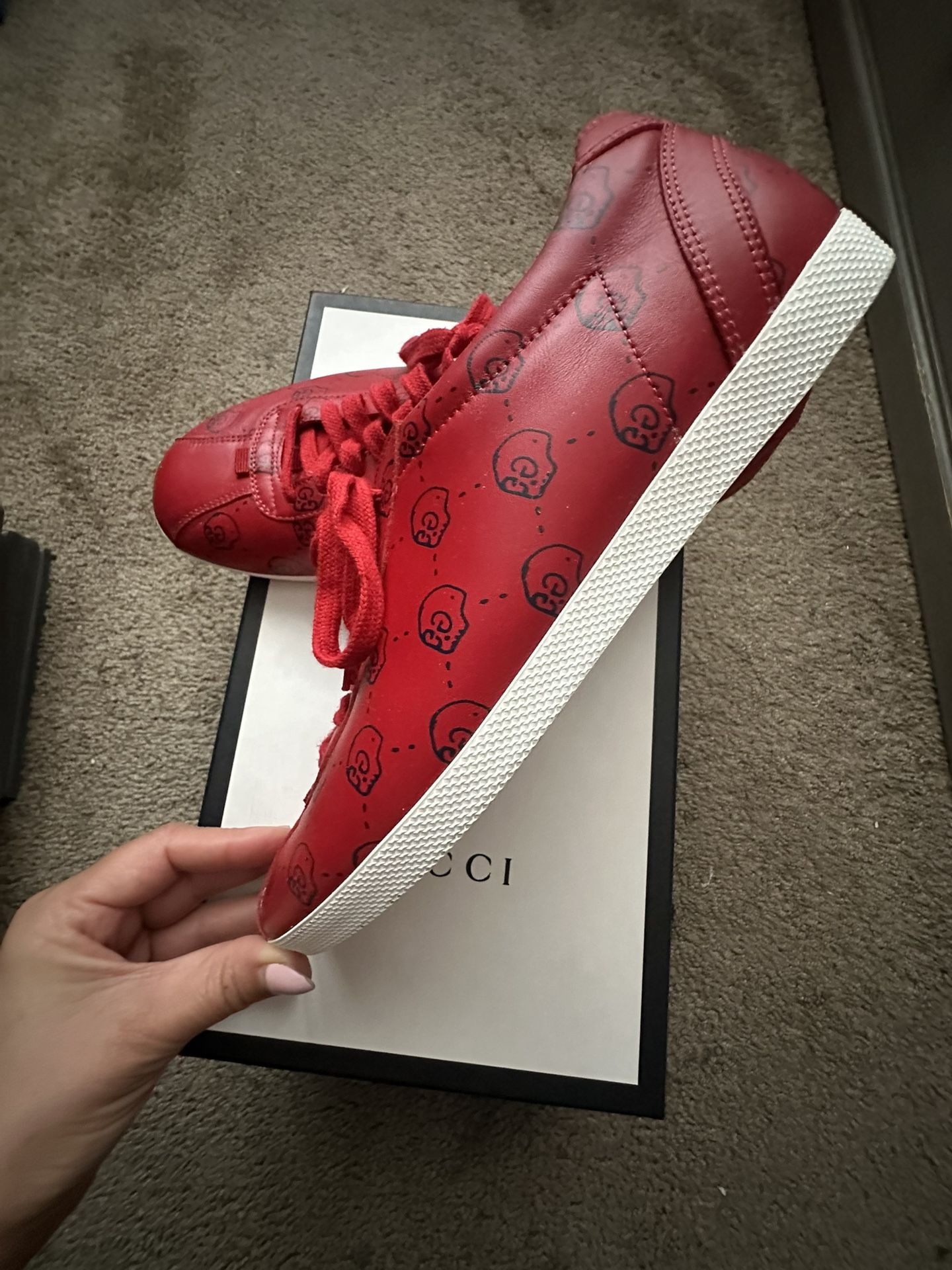 Authentic Gucci Men Shoes Size US 7