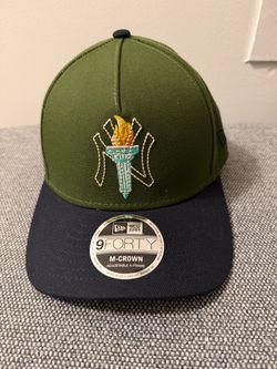 New Era New York Yankees 9FORTY Olive Green & Navy Snapback Hat – Brand New