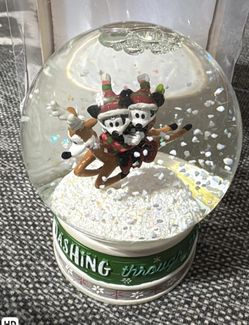 Authentic Disney Mickey & Minnie Snow Globe