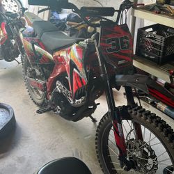 Runs Rides 2019 Apollo (contact info removed) Cash Or Will Trade For A Sports Bike I Got A 125 I Will Throw In To