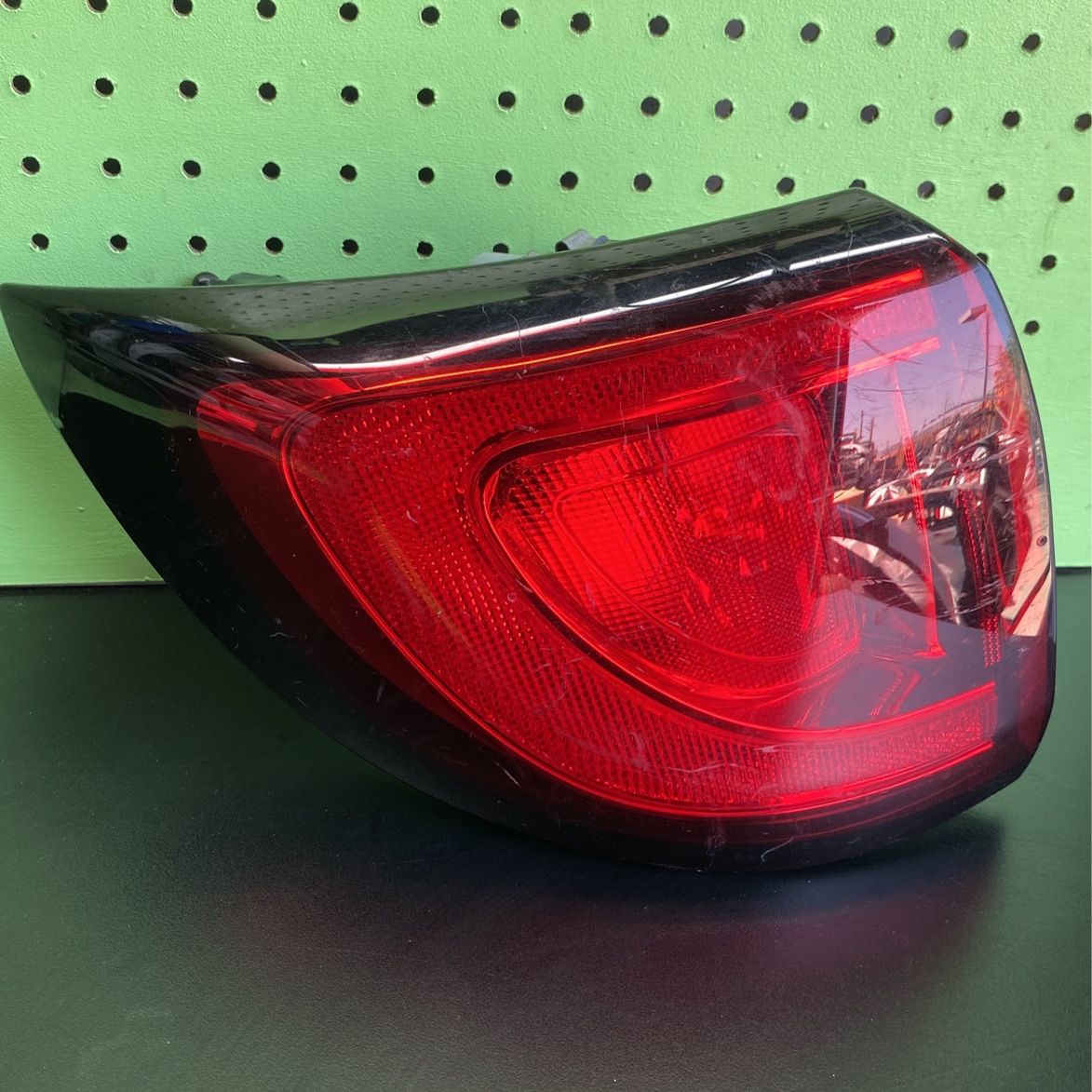 2017-2019 Chrysler Pacifica  Left Driver Side Outer Tail Light Lamp OEM with LED