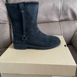 UGG Aveline Ankle Boots Size 9