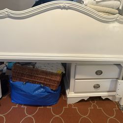 Vintage headboard Queen/Full + Metal Bed frame 