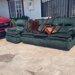 Couch And Lazy Boy Recliners 